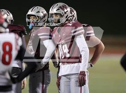 Thumbnail 3 in Elizabeth vs. Wellington (CHSAA 2A Final) photogallery.