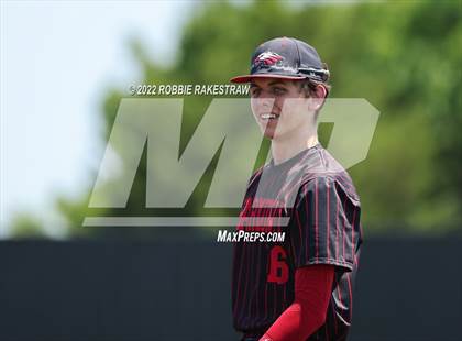 Thumbnail 2 in Harmony vs. Gunter (UIL 3A Region II Regional Semifinal) photogallery.