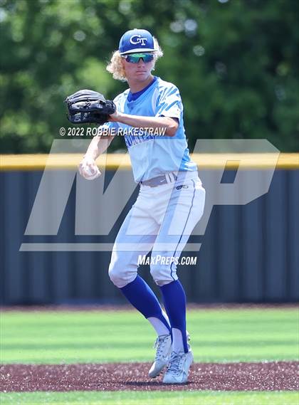 Thumbnail 1 in Harmony vs. Gunter (UIL 3A Region II Regional Semifinal) photogallery.