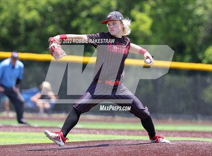 Thumbnail 1 in Harmony vs. Gunter (UIL 3A Region II Regional Semifinal) photogallery.