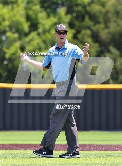 Thumbnail 2 in Harmony vs. Gunter (UIL 3A Region II Regional Semifinal) photogallery.