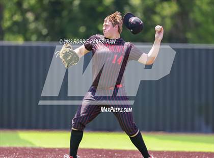 Thumbnail 1 in Harmony vs. Gunter (UIL 3A Region II Regional Semifinal) photogallery.
