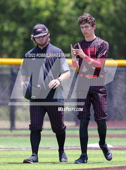 Thumbnail 3 in Harmony vs. Gunter (UIL 3A Region II Regional Semifinal) photogallery.