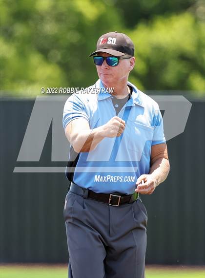 Thumbnail 1 in Harmony vs. Gunter (UIL 3A Region II Regional Semifinal) photogallery.