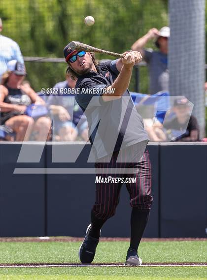 Thumbnail 2 in Harmony vs. Gunter (UIL 3A Region II Regional Semifinal) photogallery.