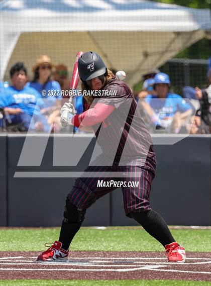 Thumbnail 1 in Harmony vs. Gunter (UIL 3A Region II Regional Semifinal) photogallery.