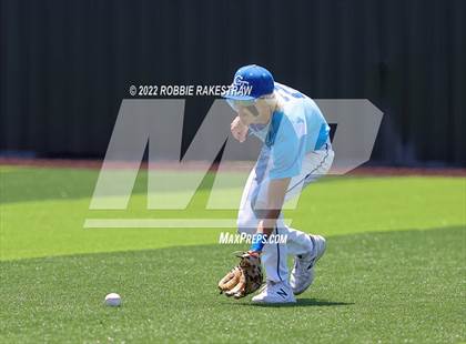 Thumbnail 2 in Harmony vs. Gunter (UIL 3A Region II Regional Semifinal) photogallery.
