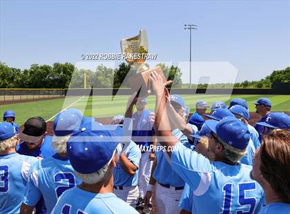 Thumbnail 1 in Harmony vs. Gunter (UIL 3A Region II Regional Semifinal) photogallery.