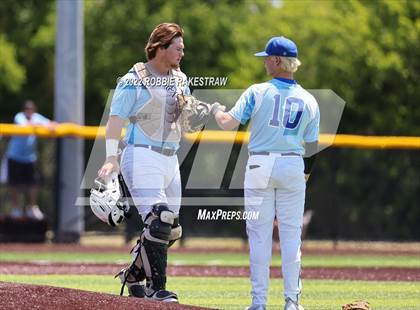 Thumbnail 2 in Harmony vs. Gunter (UIL 3A Region II Regional Semifinal) photogallery.