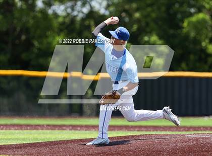 Thumbnail 2 in Harmony vs. Gunter (UIL 3A Region II Regional Semifinal) photogallery.