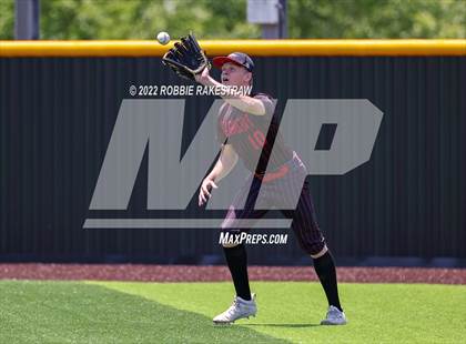 Thumbnail 1 in Harmony vs. Gunter (UIL 3A Region II Regional Semifinal) photogallery.