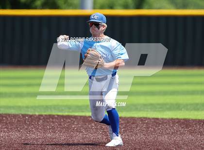 Thumbnail 2 in Harmony vs. Gunter (UIL 3A Region II Regional Semifinal) photogallery.