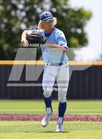 Thumbnail 2 in Harmony vs. Gunter (UIL 3A Region II Regional Semifinal) photogallery.