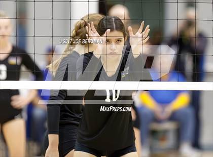 Thumbnail 2 in Bakersfield Christian vs. Exeter (CIF CS D2 Final) photogallery.