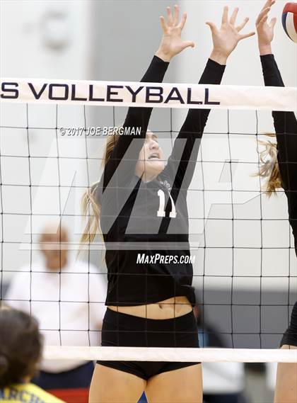 Thumbnail 2 in Bakersfield Christian vs. Exeter (CIF CS D2 Final) photogallery.