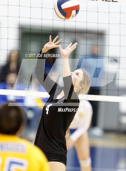 Thumbnail 3 in Bakersfield Christian vs. Exeter (CIF CS D2 Final) photogallery.