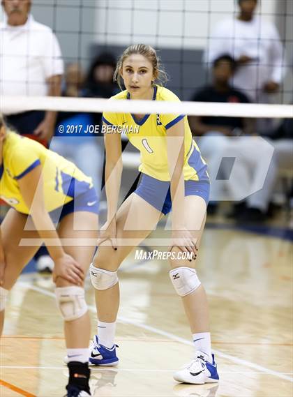 Thumbnail 2 in Bakersfield Christian vs. Exeter (CIF CS D2 Final) photogallery.