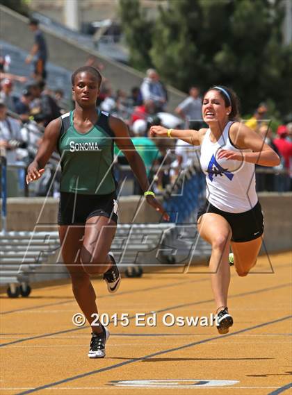 Thumbnail 2 in CIF NCS Masters Track and Field Championships (Girls 100 and 200 Meter Dashes) photogallery.