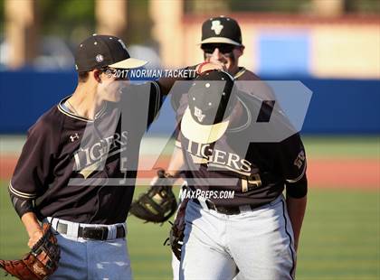Thumbnail 3 in Blue Valley vs. Manhattan (KSHSAA 6A Final) photogallery.