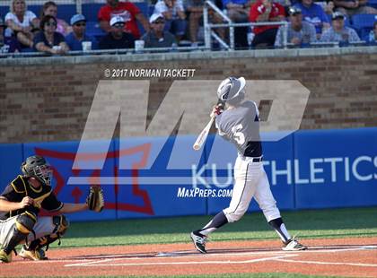 Thumbnail 2 in Blue Valley vs. Manhattan (KSHSAA 6A Final) photogallery.