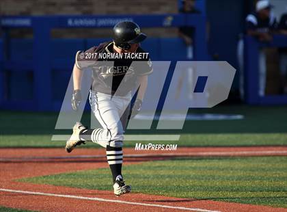 Thumbnail 2 in Blue Valley vs. Manhattan (KSHSAA 6A Final) photogallery.