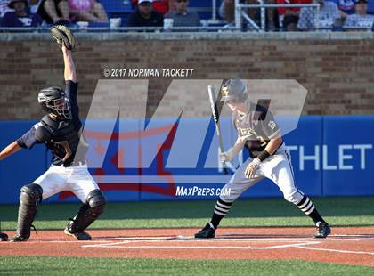 Thumbnail 1 in Blue Valley vs. Manhattan (KSHSAA 6A Final) photogallery.