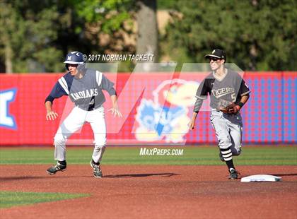 Thumbnail 2 in Blue Valley vs. Manhattan (KSHSAA 6A Final) photogallery.