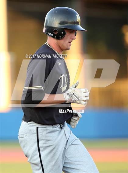 Thumbnail 3 in Blue Valley vs. Manhattan (KSHSAA 6A Final) photogallery.