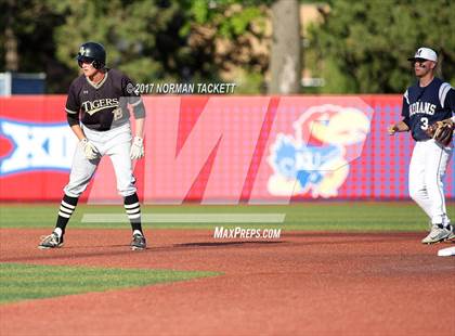 Thumbnail 2 in Blue Valley vs. Manhattan (KSHSAA 6A Final) photogallery.