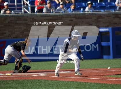 Thumbnail 2 in Blue Valley vs. Manhattan (KSHSAA 6A Final) photogallery.