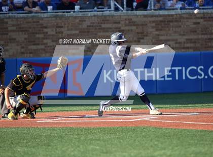 Thumbnail 3 in Blue Valley vs. Manhattan (KSHSAA 6A Final) photogallery.