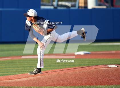 Thumbnail 2 in Blue Valley vs. Manhattan (KSHSAA 6A Final) photogallery.