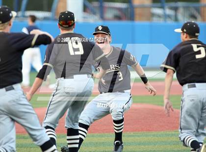 Thumbnail 2 in Blue Valley vs. Manhattan (KSHSAA 6A Final) photogallery.