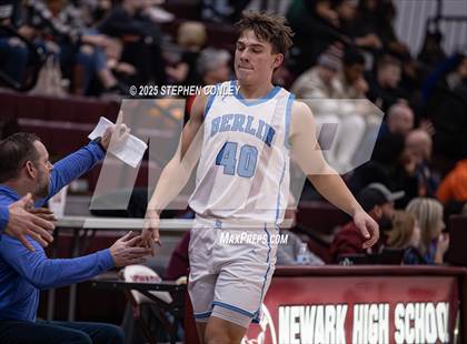Thumbnail 2 in Washington vs. Olentangy Berlin photogallery.