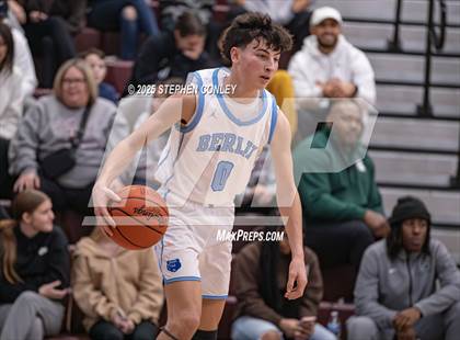 Thumbnail 1 in Washington vs. Olentangy Berlin photogallery.