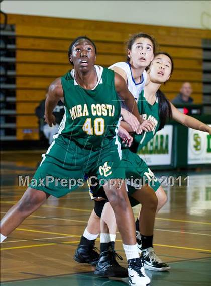 Thumbnail 1 in Mira Costa vs Agoura (Santa Barbara Tournament of Champions) photogallery.