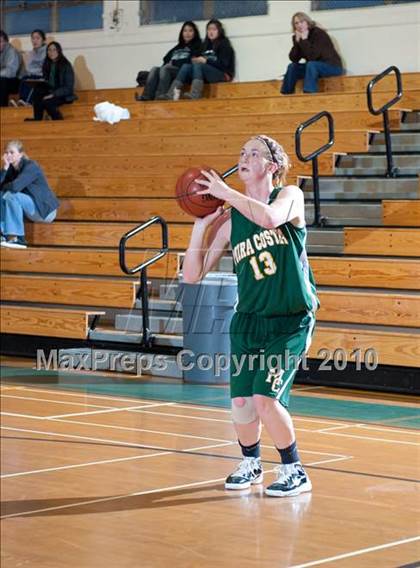 Thumbnail 1 in Mira Costa vs Agoura (Santa Barbara Tournament of Champions) photogallery.