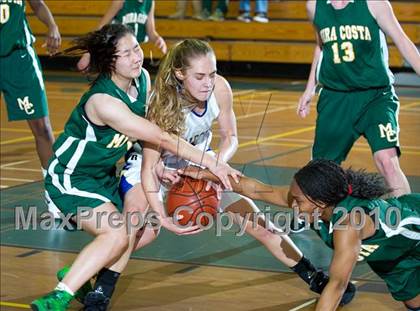 Thumbnail 3 in Mira Costa vs Agoura (Santa Barbara Tournament of Champions) photogallery.