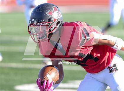 Thumbnail 2 in Edmond Memorial @ Mustang photogallery.