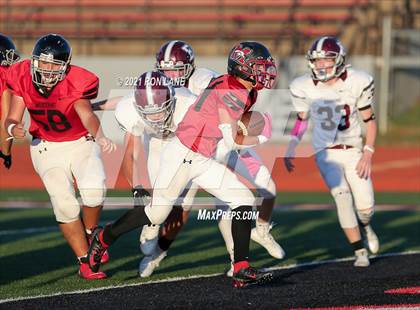 Thumbnail 3 in Edmond Memorial @ Mustang photogallery.