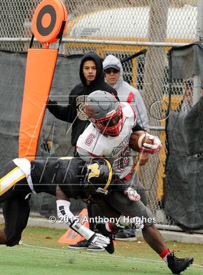 Thumbnail 2 in Roosevelt @ Madison (PSAL Bowl Quarter Finals) photogallery.