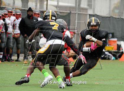 Thumbnail 2 in Roosevelt @ Madison (PSAL Bowl Quarter Finals) photogallery.