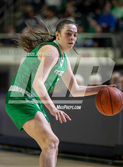Thumbnail 3 in Portsmouth vs. Fairland (OSHAA DV State Semi Final) photogallery.