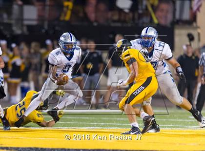 Thumbnail 3 in Olentangy Liberty @ North Allegheny (Western Pennsylvania Legends Football Classic) photogallery.
