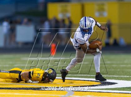 Thumbnail 1 in Olentangy Liberty @ North Allegheny (Western Pennsylvania Legends Football Classic) photogallery.