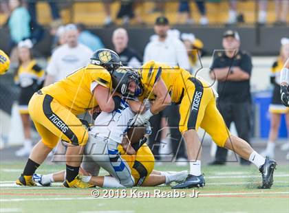 Thumbnail 2 in Olentangy Liberty @ North Allegheny (Western Pennsylvania Legends Football Classic) photogallery.