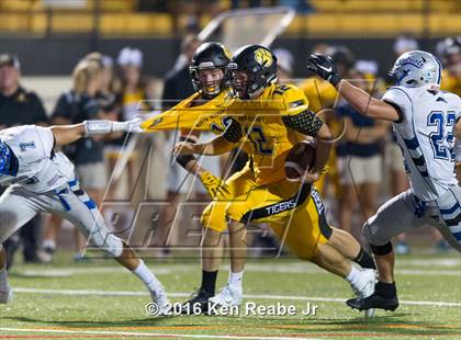 Thumbnail 2 in Olentangy Liberty @ North Allegheny (Western Pennsylvania Legends Football Classic) photogallery.