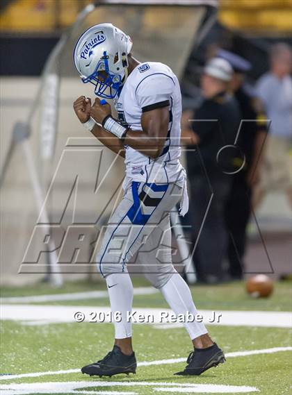 Thumbnail 1 in Olentangy Liberty @ North Allegheny (Western Pennsylvania Legends Football Classic) photogallery.