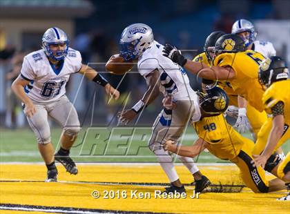 Thumbnail 2 in Olentangy Liberty @ North Allegheny (Western Pennsylvania Legends Football Classic) photogallery.