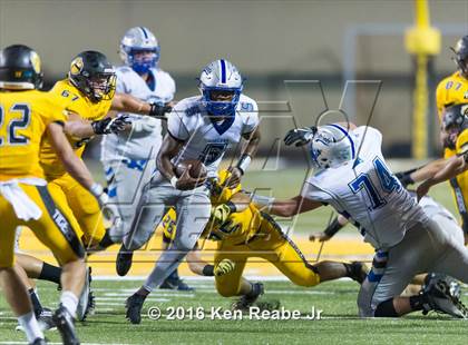 Thumbnail 3 in Olentangy Liberty @ North Allegheny (Western Pennsylvania Legends Football Classic) photogallery.